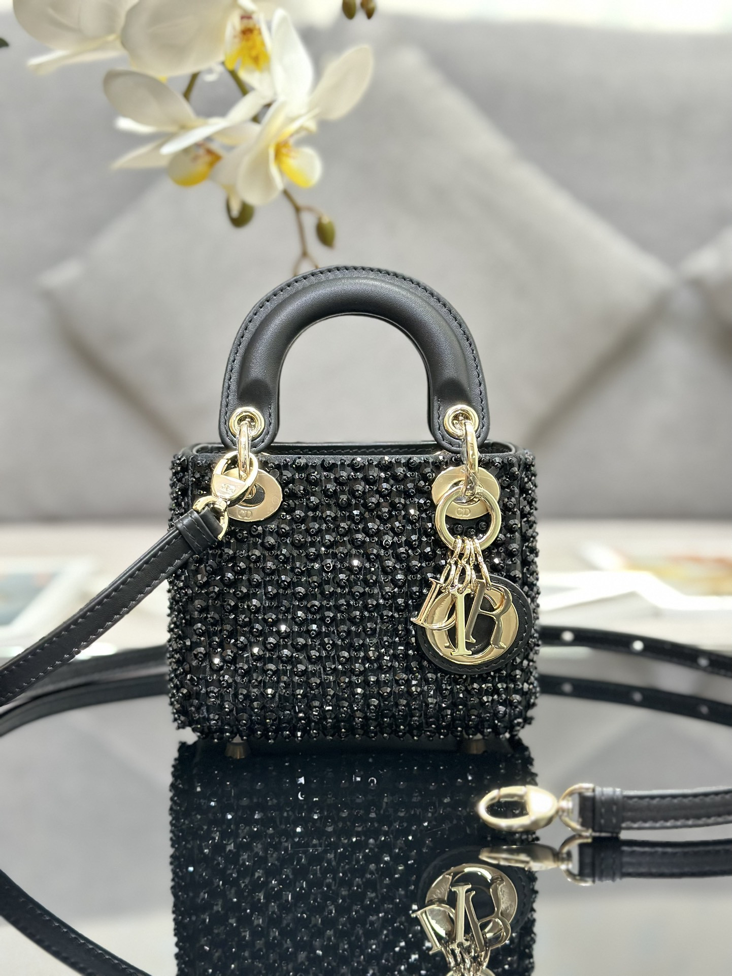Lady D*0r Ultra-Mini Embroidered Micro-Beads 12 x 10.2 x 5 cm