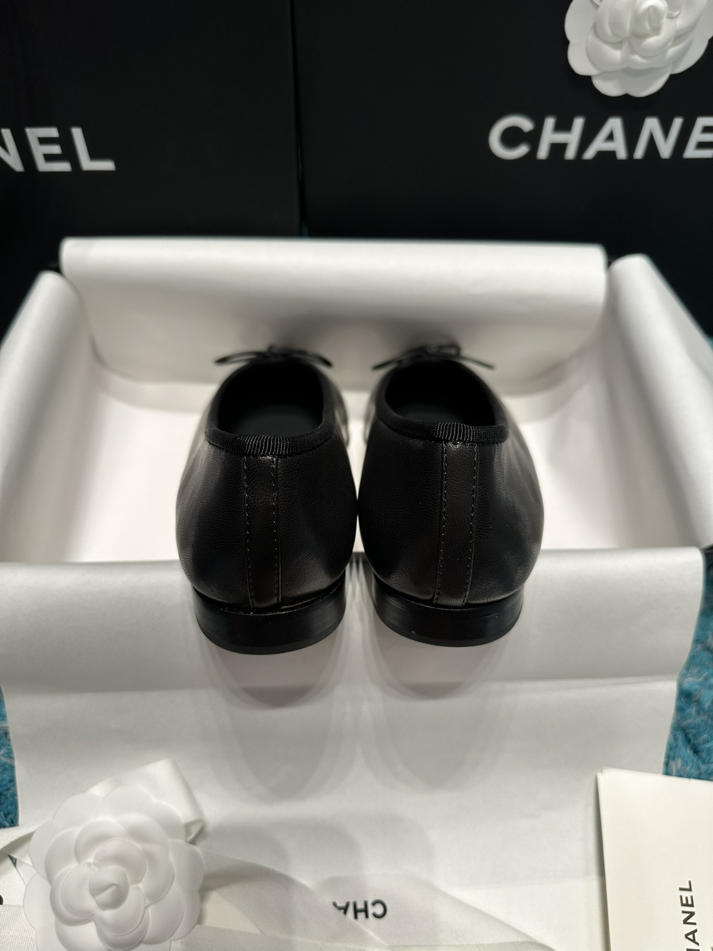 UA Ch*el BALLET FLATS