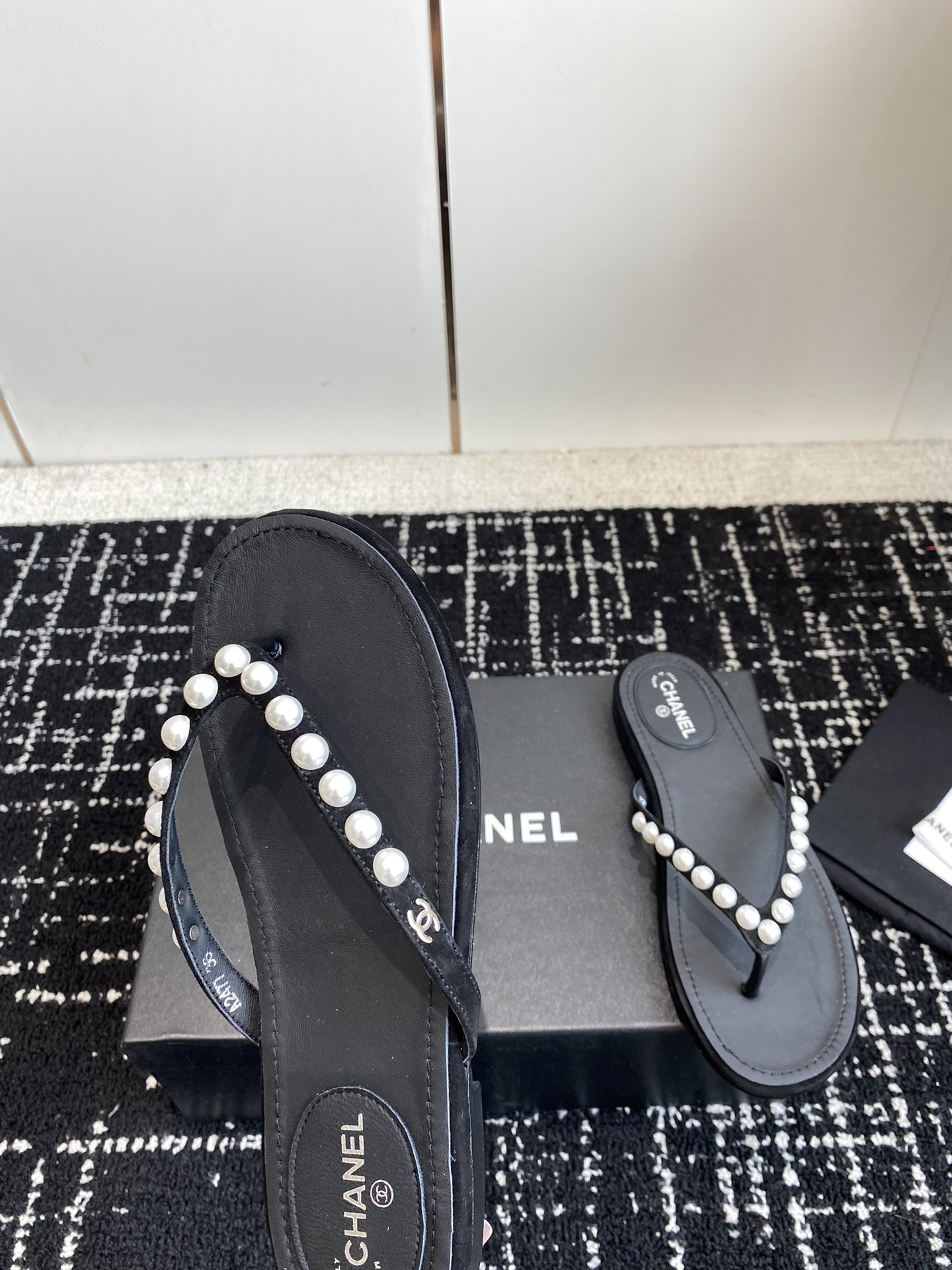 UA Ch*el THONGS