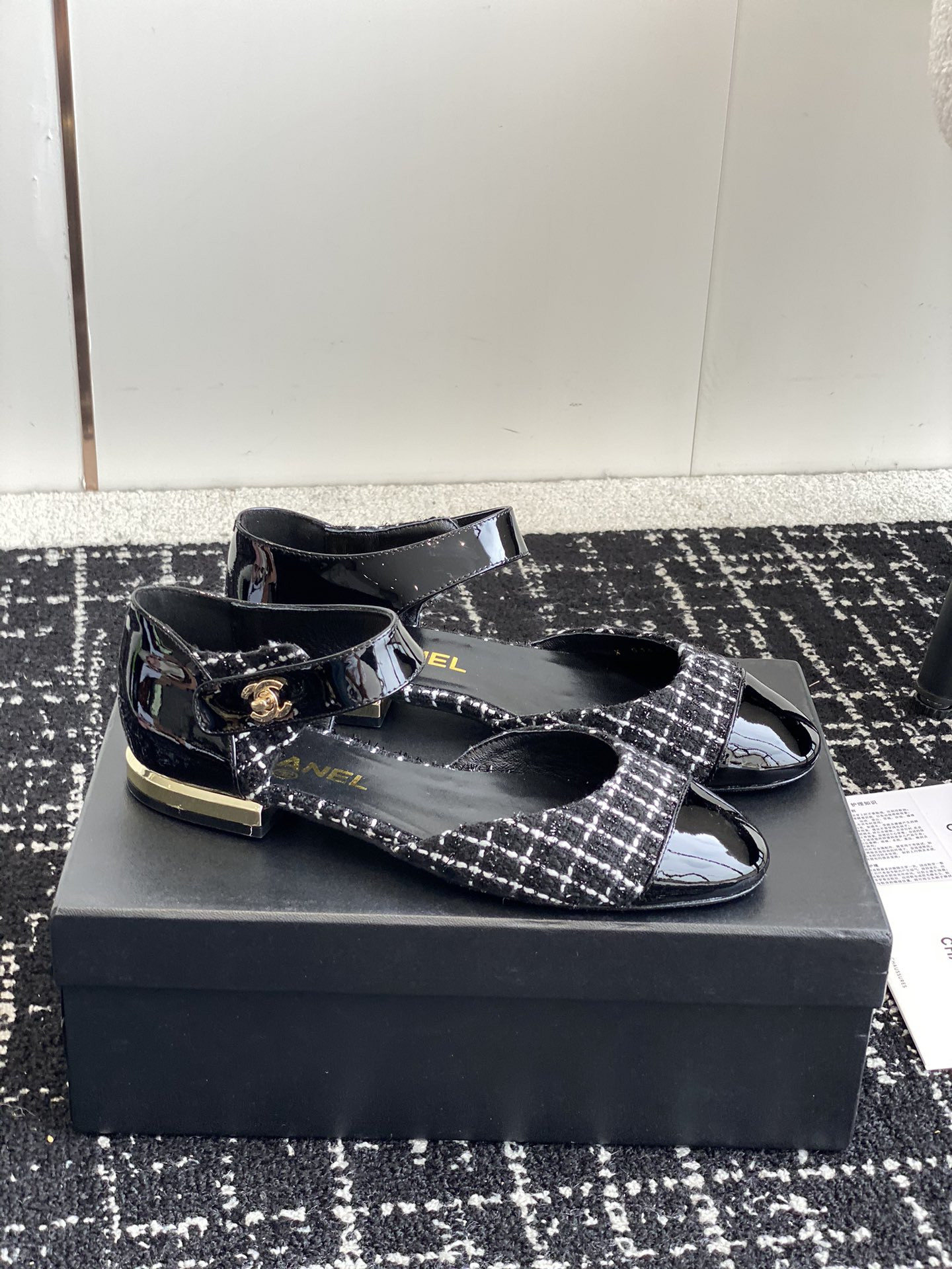 UA Ch*el MARY JANES
