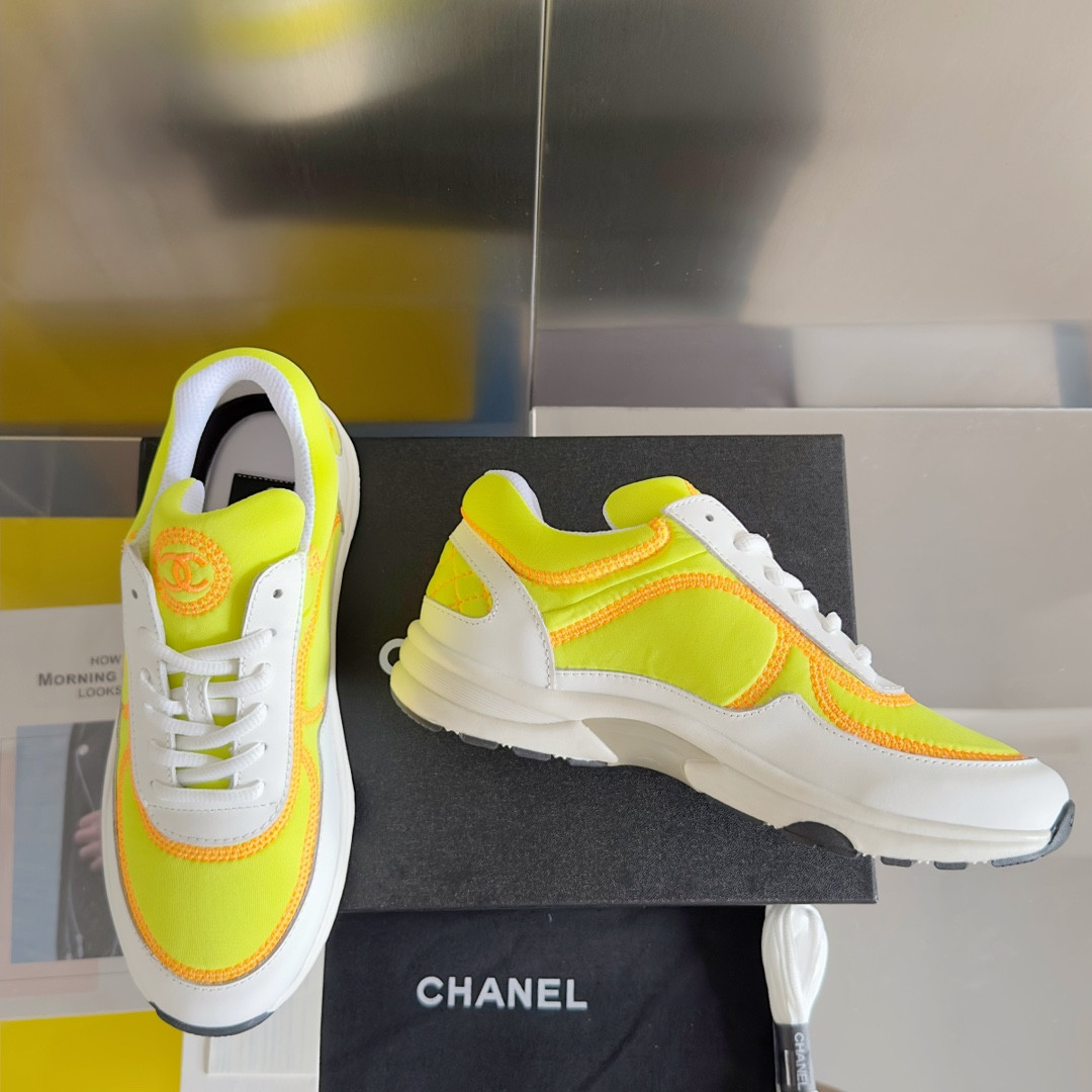 UA Ch*el SNEAKER