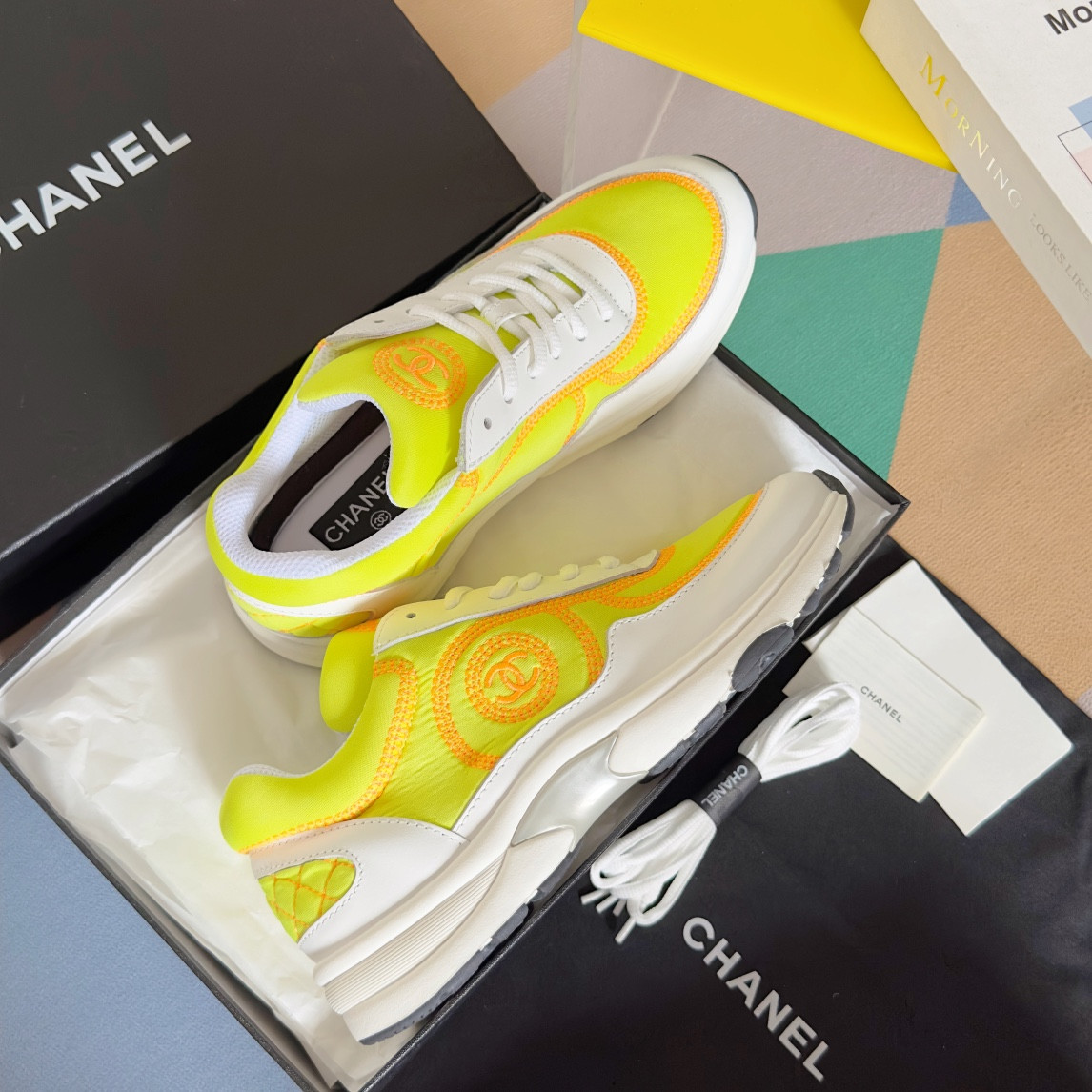 UA Ch*el SNEAKER