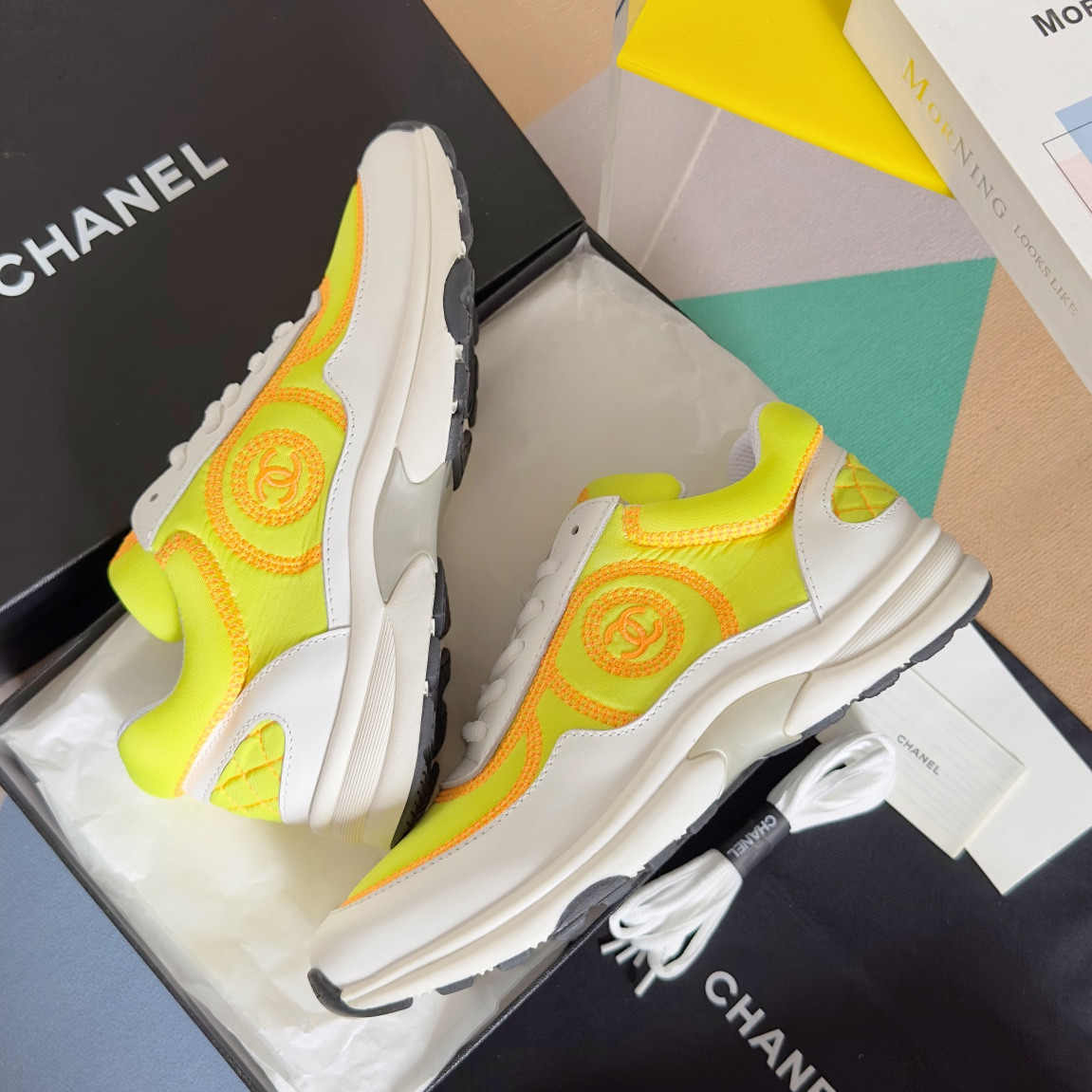 UA Ch*el SNEAKER