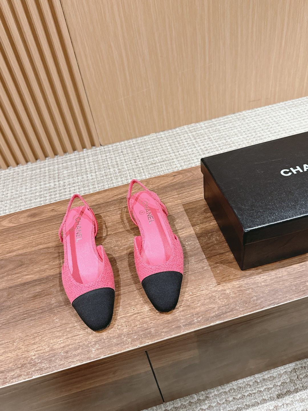 UA Ch*el SLINGBACKS FLAT