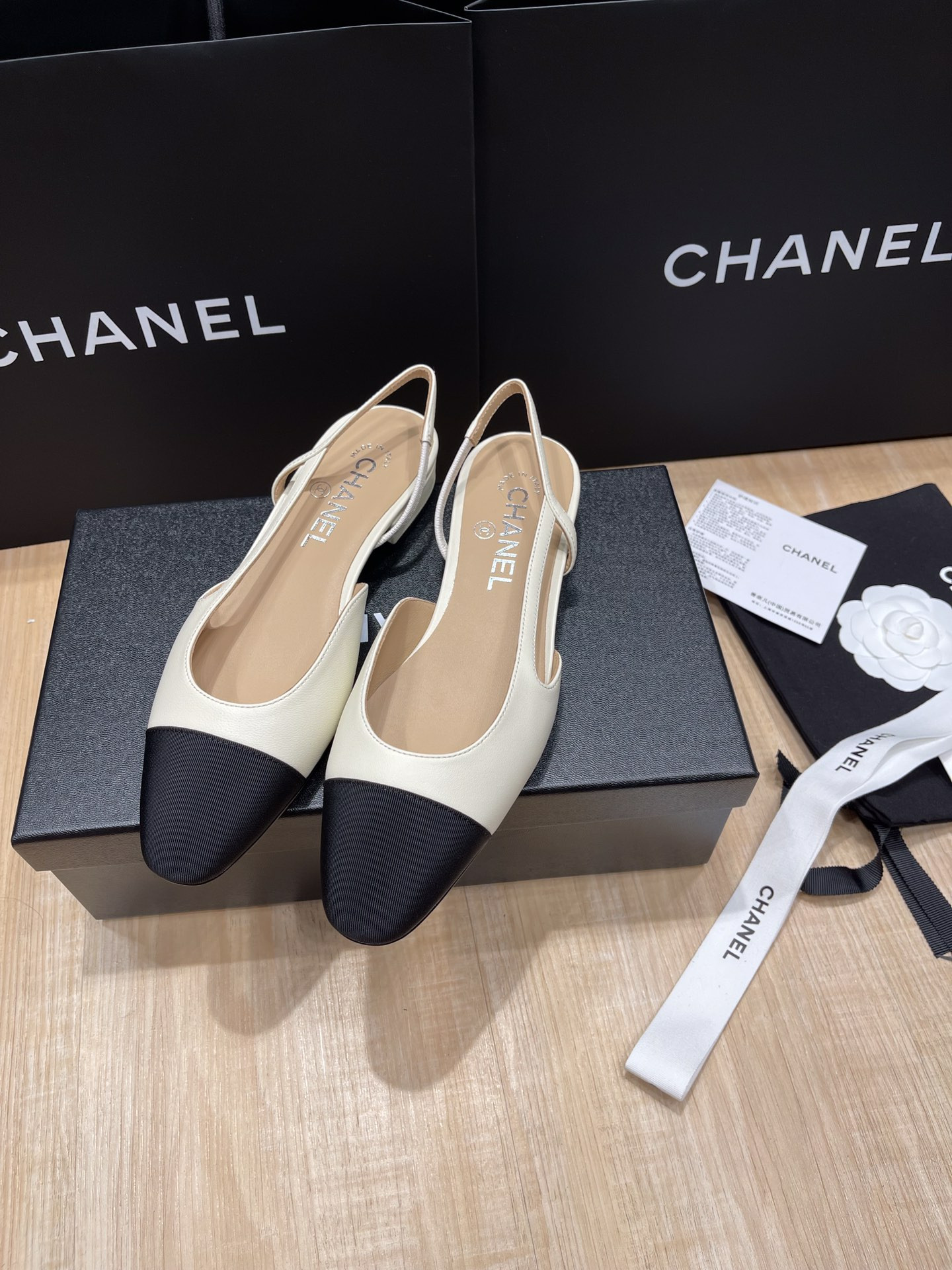 UA Ch*el SLINGBACKS FLAT