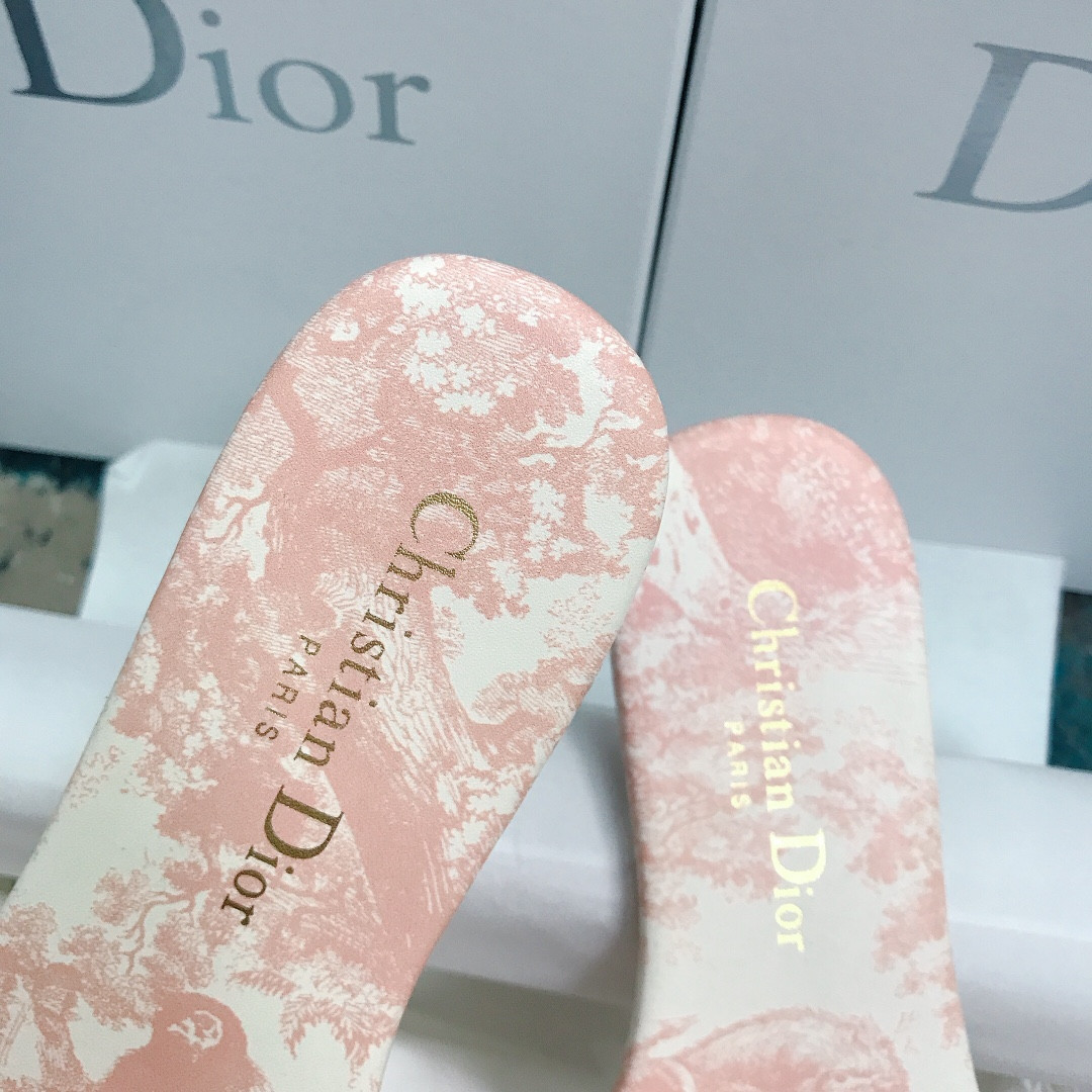 UA D*0r Dway Slide