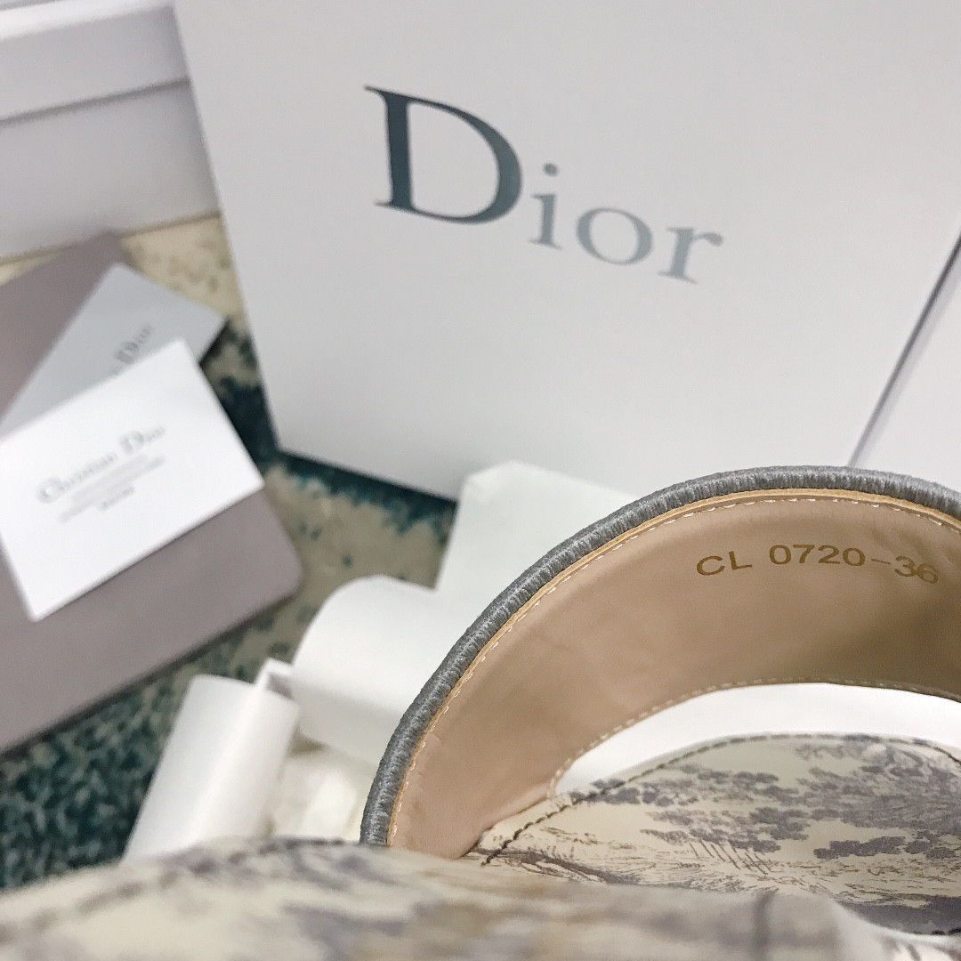 UA D*0r Dway Heeled Slide