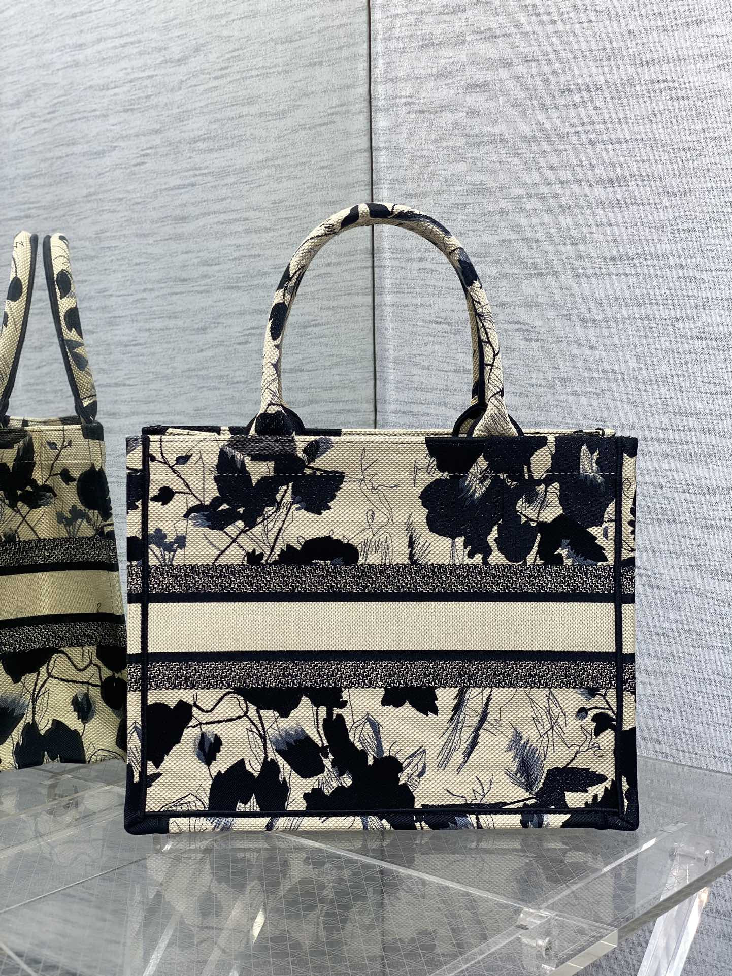 D*0r Tote 36 x 18 x 28cm