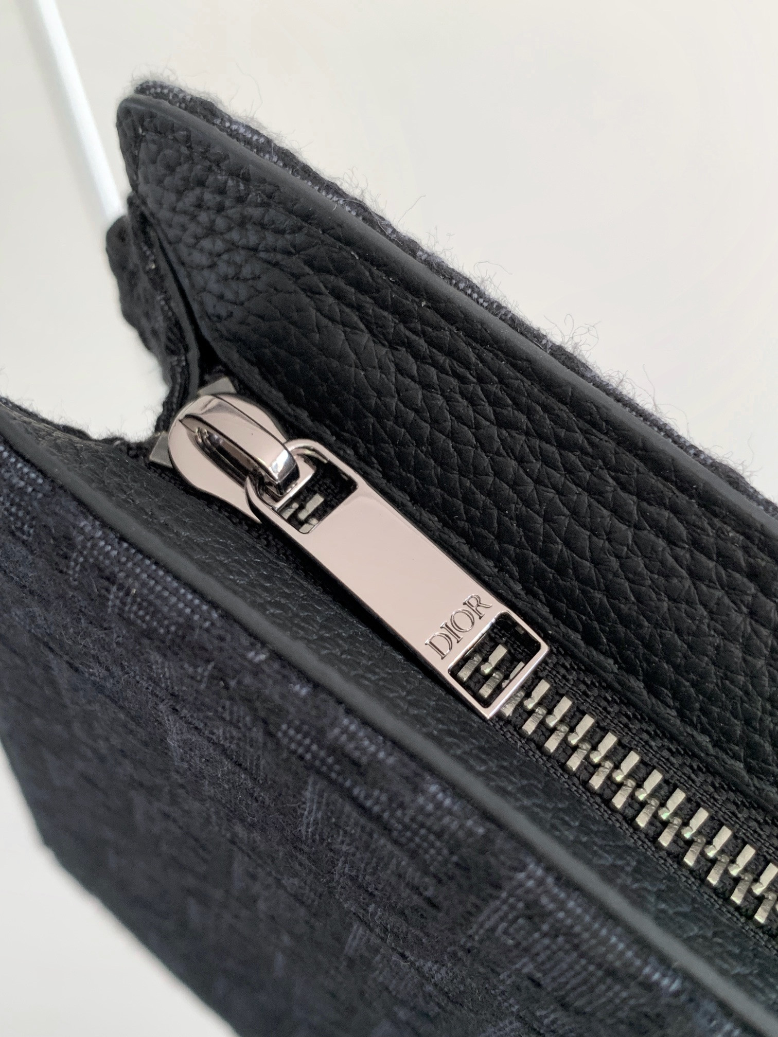 D*0r A5 Triangle Pouch 27 x 19.5 x 6 cm