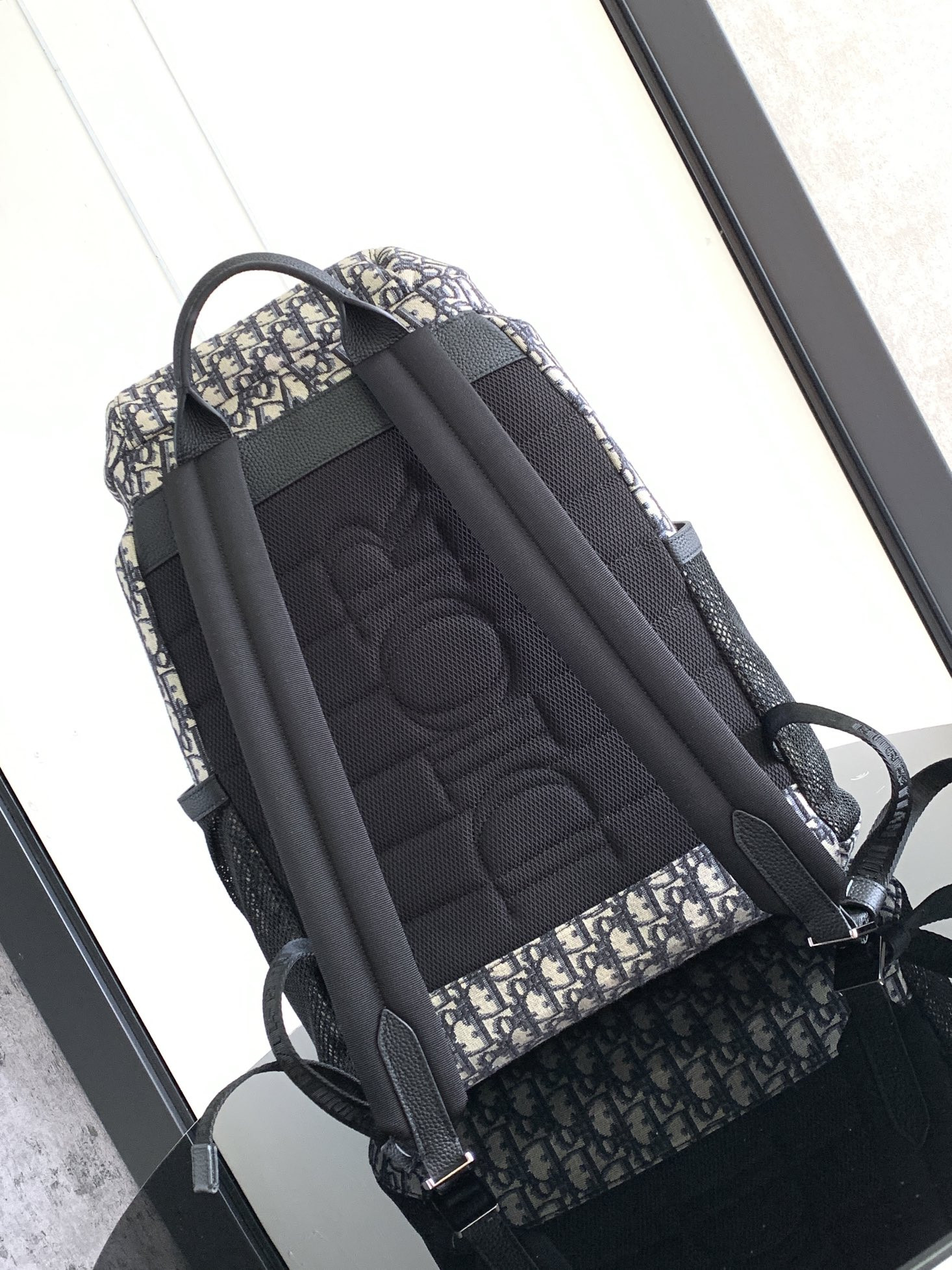 D*0r 8 Backpack with Flap Beige and Black D*0r Oblique Jacquard 31 x 48 x 16.5 cm