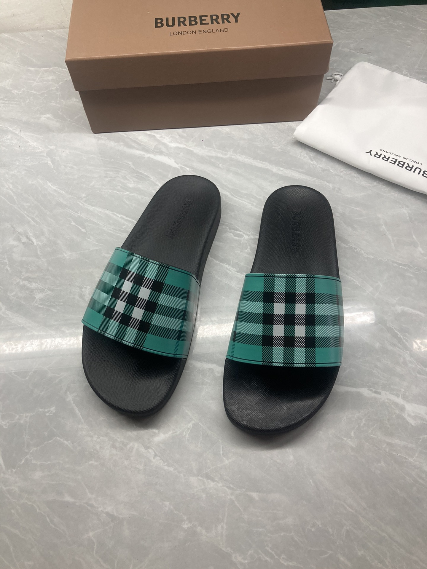 B**rry Check Slides