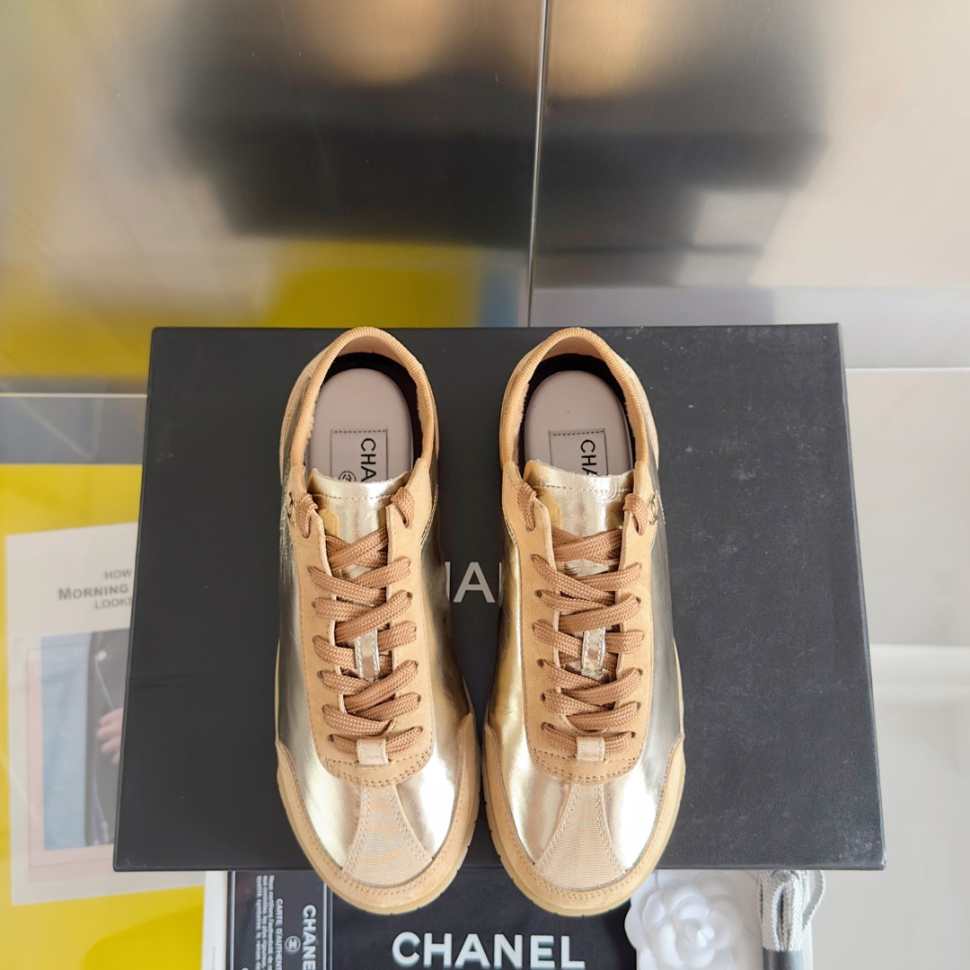UA Ch*el SNEAKER