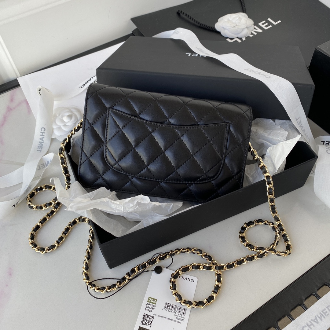 Ch*el WALLET ON CHAIN 12.3 × 19.2 × 3.5 cm