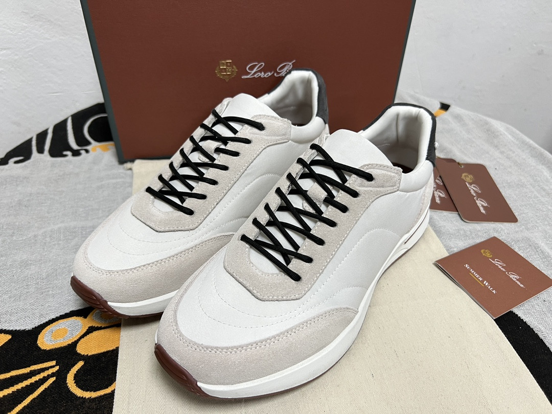 UA L**o p*ana Week End Walk Sneakers