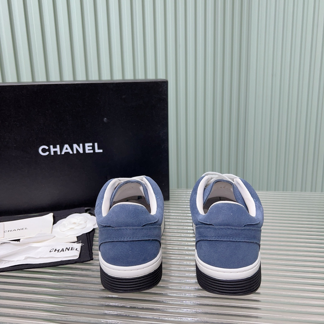 UA Ch*el SNEAKER