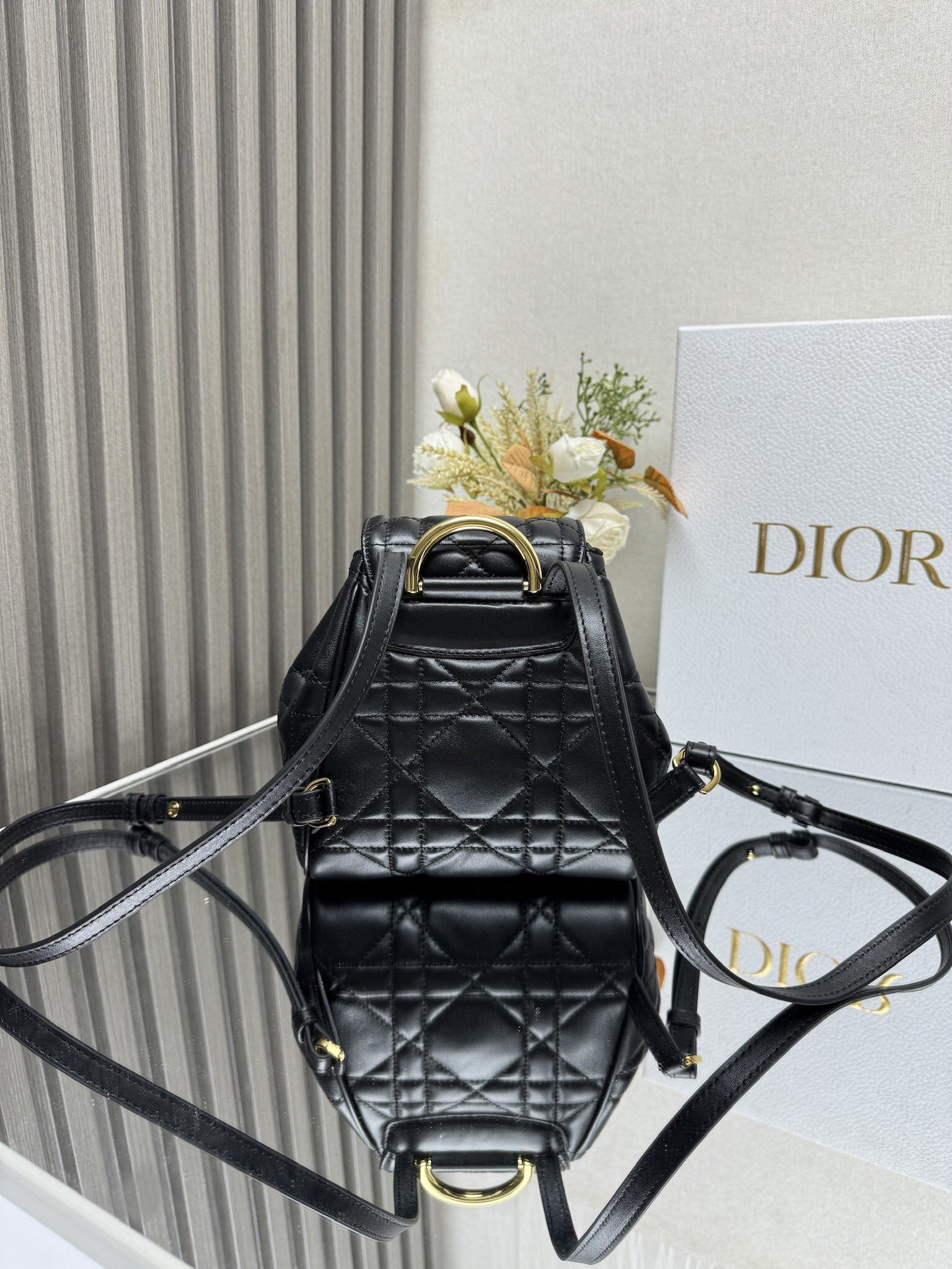 D*0r Caro Backpack Small 19.5 x 18.5 x 8.5 cm
