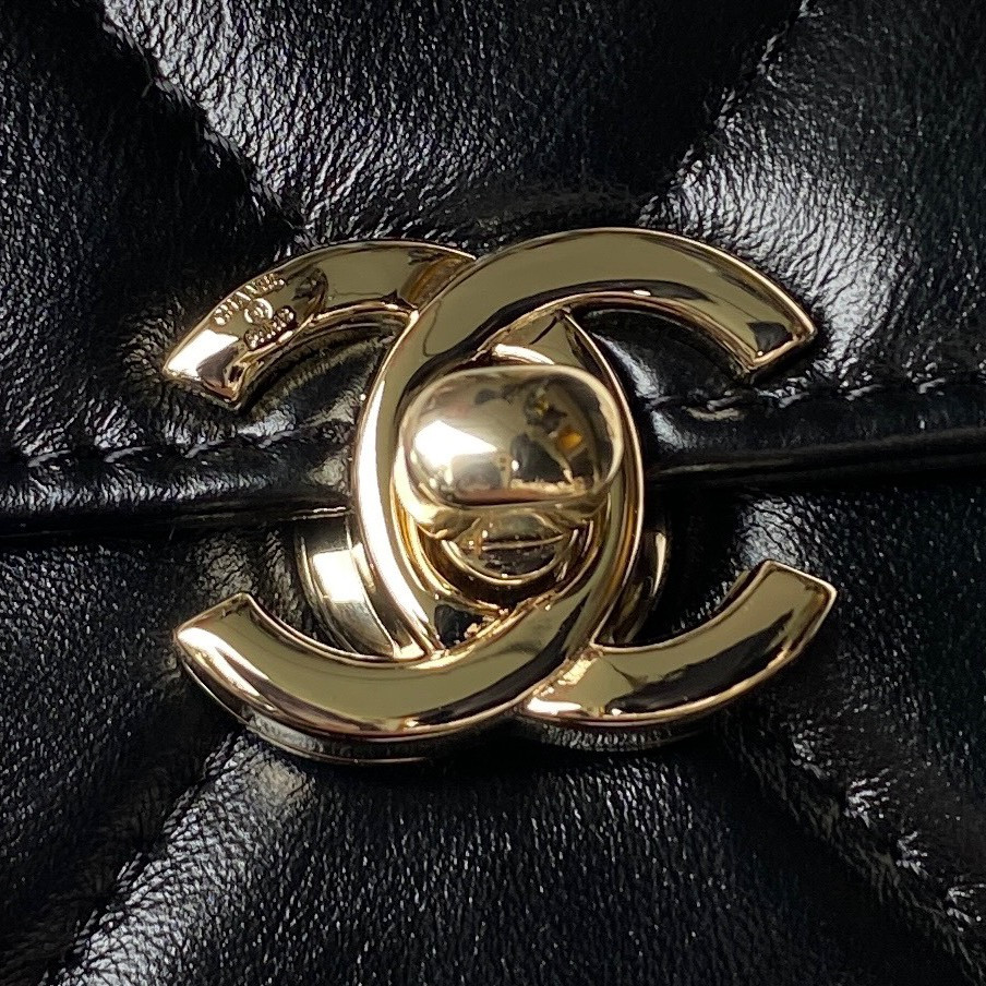 Ch*el 23K WALLET ON CHAIN Handbag 10.5×17×8cm