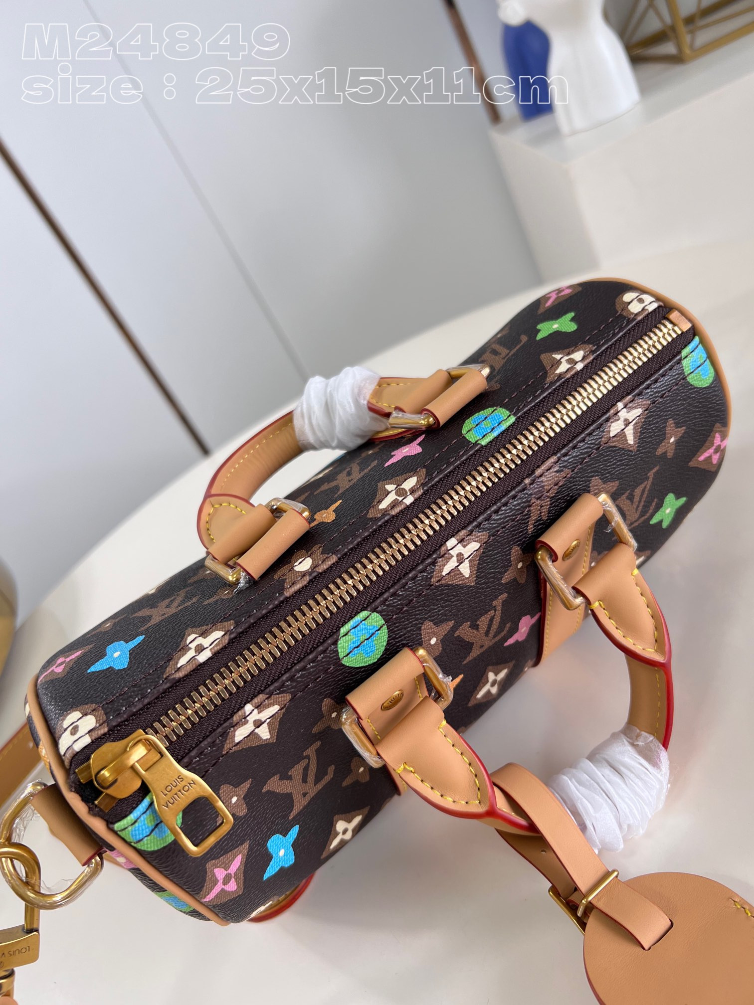 LV Keepall Bandoulière 25 M24849 25 x 15 x 11cm