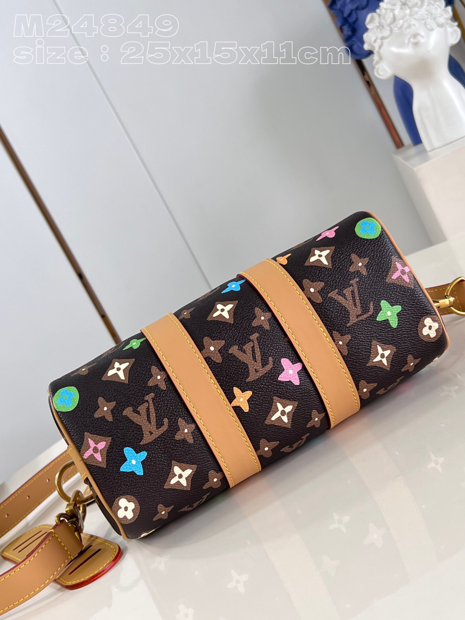LV Keepall Bandoulière 25 M24849 25 x 15 x 11cm