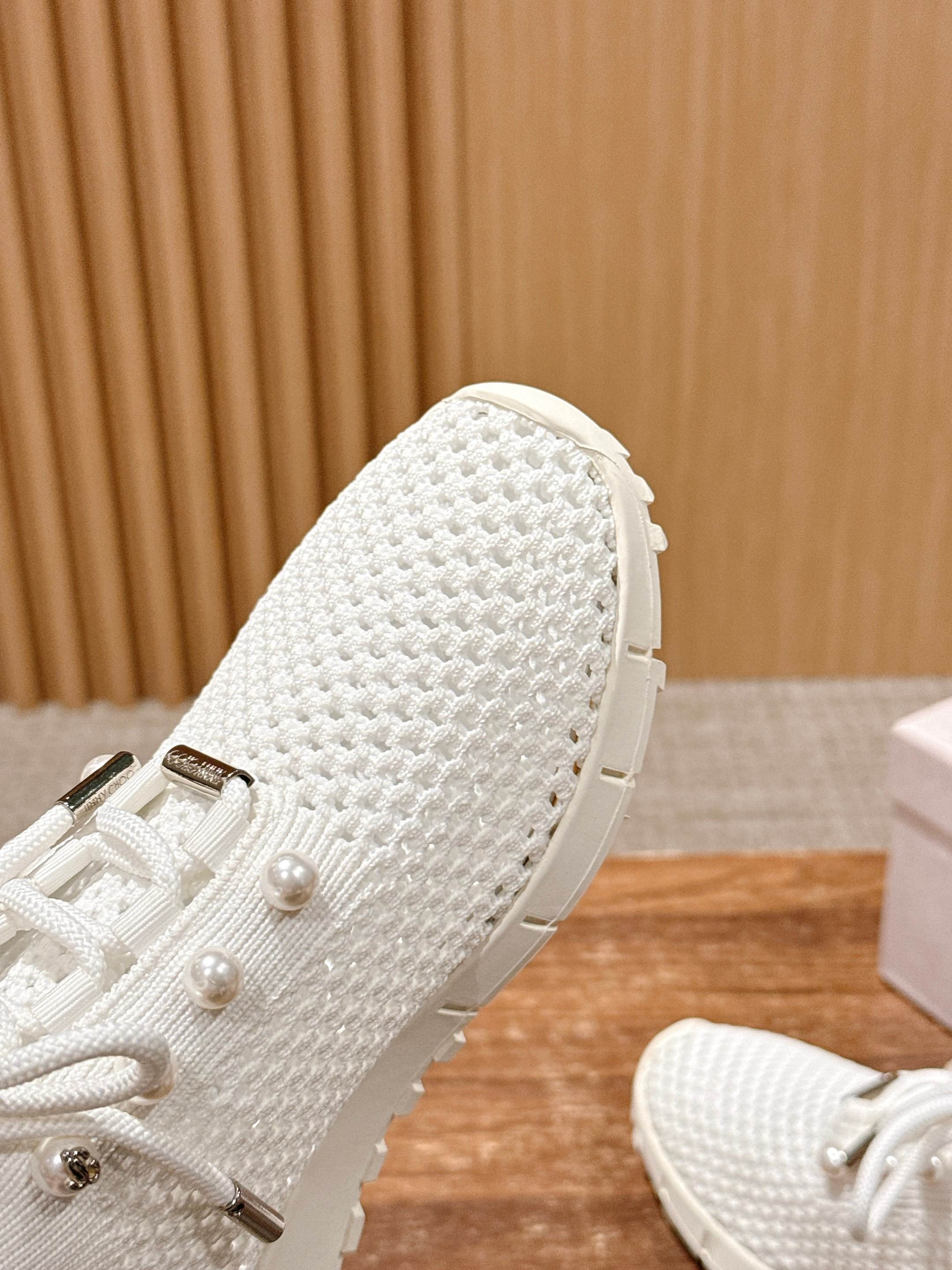 UA Ji*y Ch* Casual Sneakers